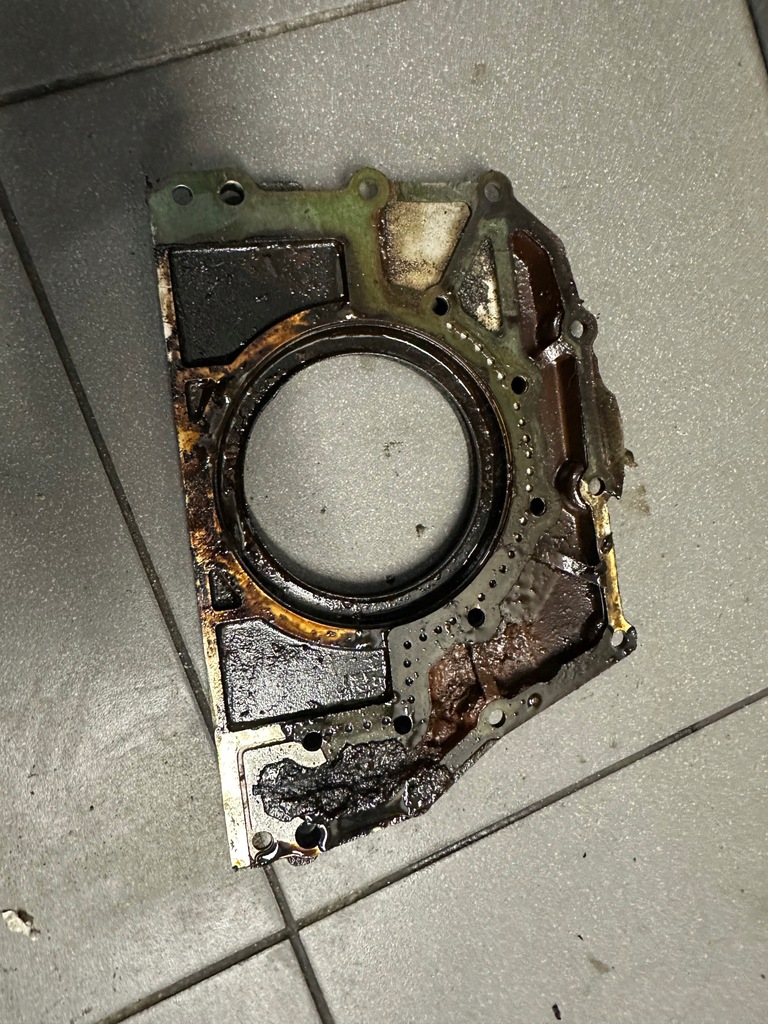 фото №6, Корпус ущільнювач вала audi a8 d2 2.8 amx 078103173e