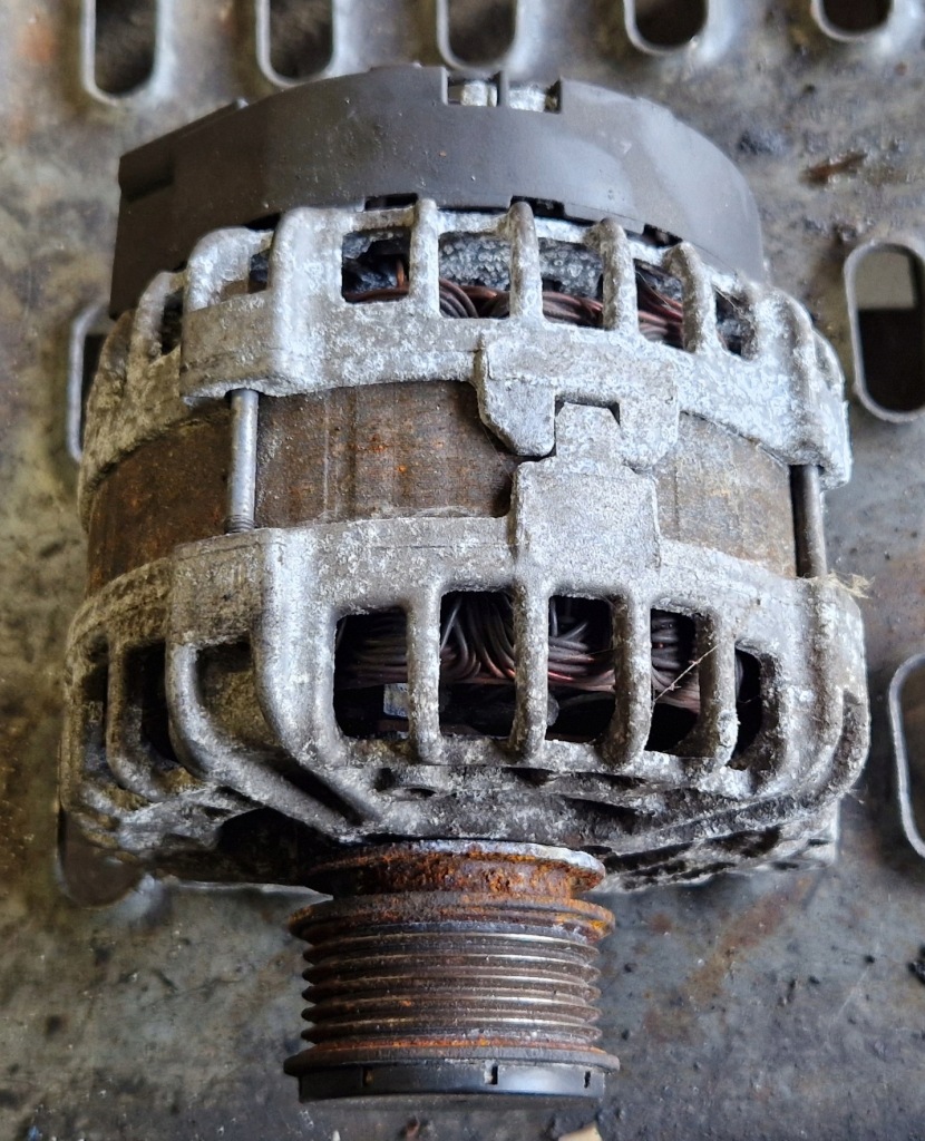 Купить Генератор vw passat golf 6 2.0 tdi cff 03l903024e 180a