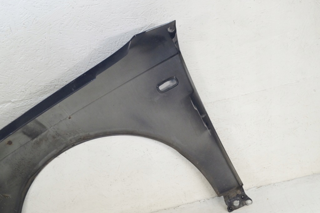 Audi a4 b7 крила праві перед колір lz7l Недорого