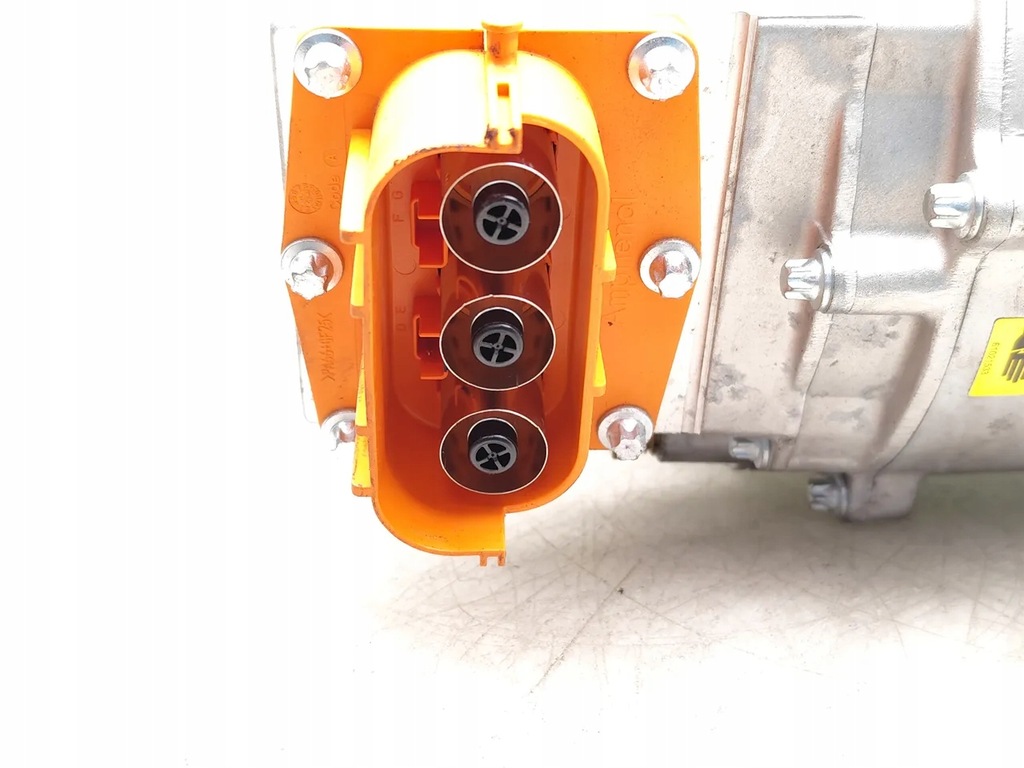 фото №6, Land rover range rover evoque генератор 1.5 p300e hybrid 4x4 l8d211a242af