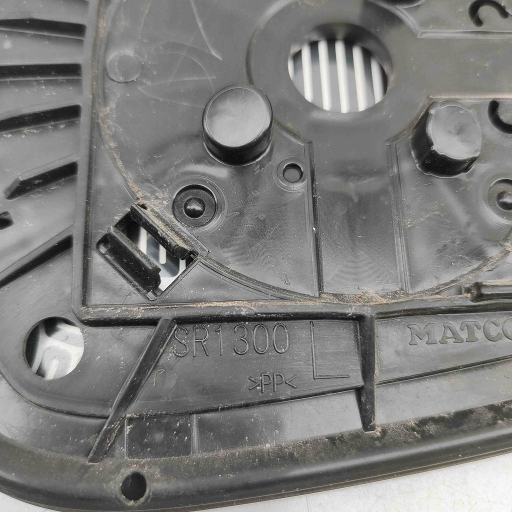 фото №8, Вкладыш lewego зеркало toyota hilux viii pick-up _n1_ 879610kb40 32404698