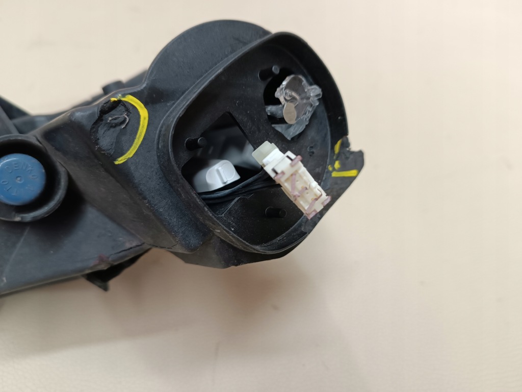 Peugeot 208 2 2019+ led drl правый оригинал 90128981 Киев