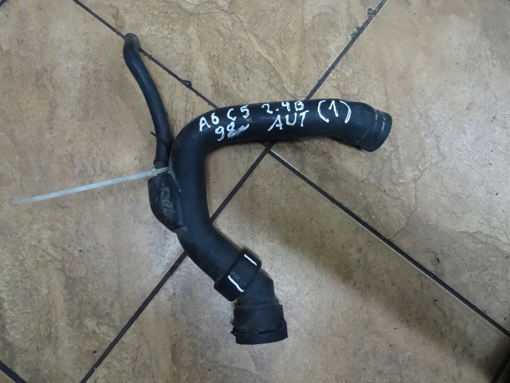 фото №2, Audi a6 c5 труба wąż шланг wody 4b0121101d