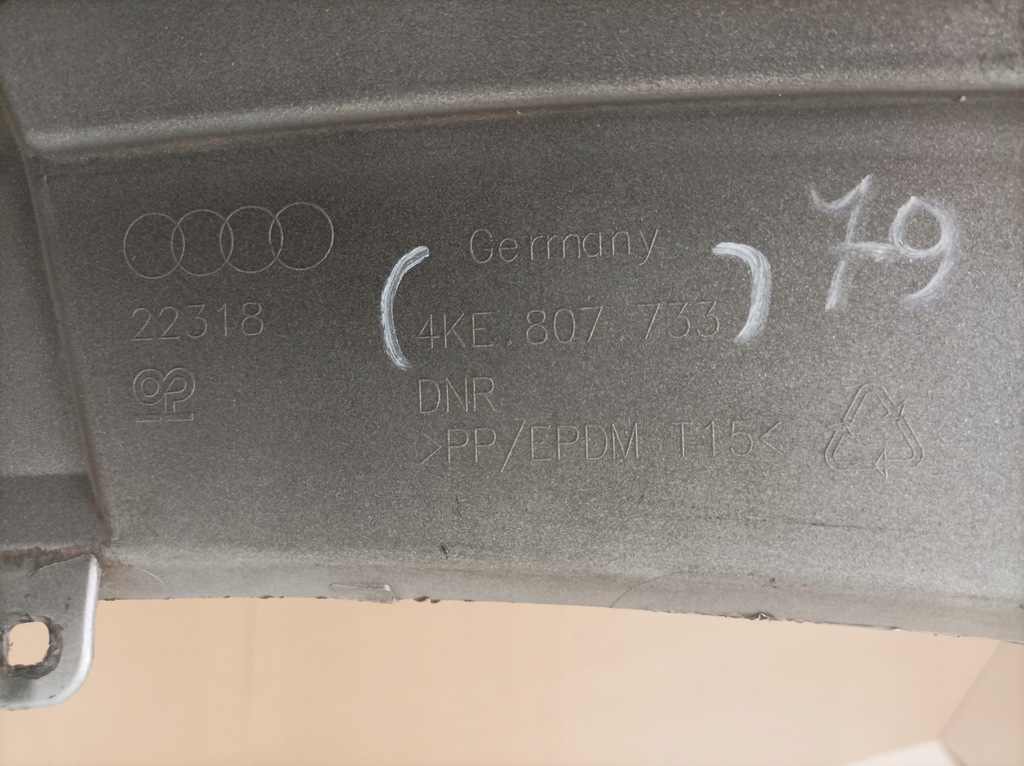 фото №10, Audi e-tron спойлер накладка бампера перед 4ke807733