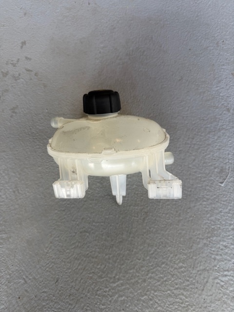 фото №1, Бак расширительный renault austral espace vi 1.2 e-tech 217111203r