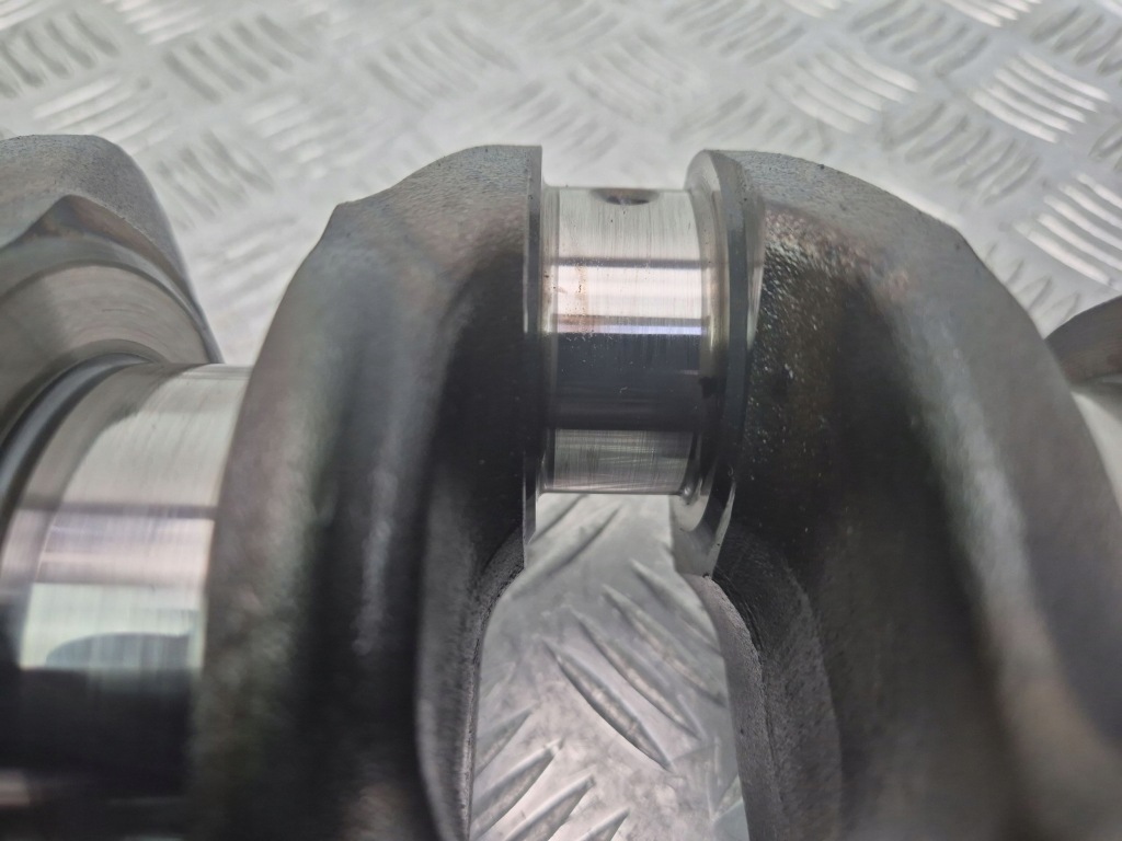 Купити Wał колінчастий bmw x5 e70 xdrive 30d 7792608 m57d30 306d3