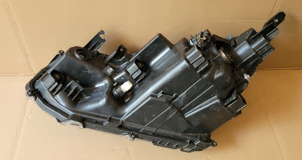 фото №8, Лампа передняя правая toyota yaris cross 2020-