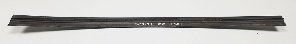 фото №12, Молдинг скло лобове права mercedes w201