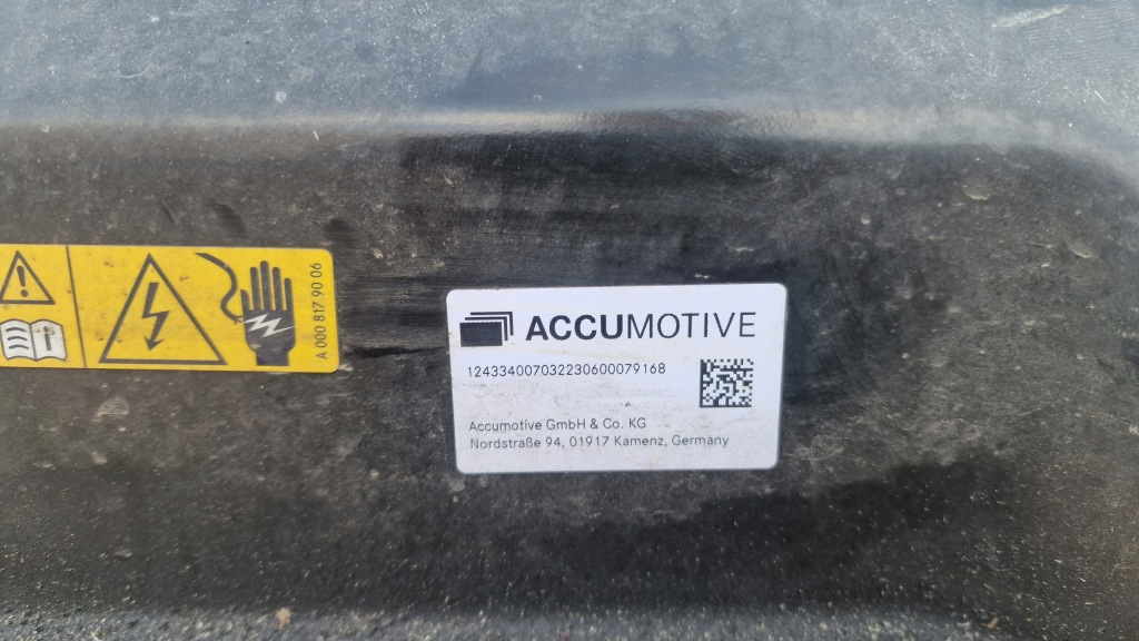 фото №11, Mercedes eqa 300 4 matic h243 акумулятор a2433400703 68,8 kwh 188 ah