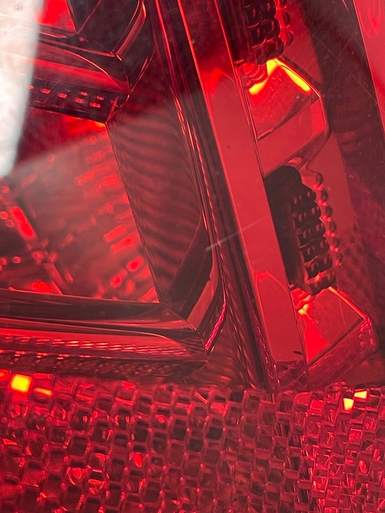 фото №14, Peugeot 208 2013 левая сторона лампа задняя