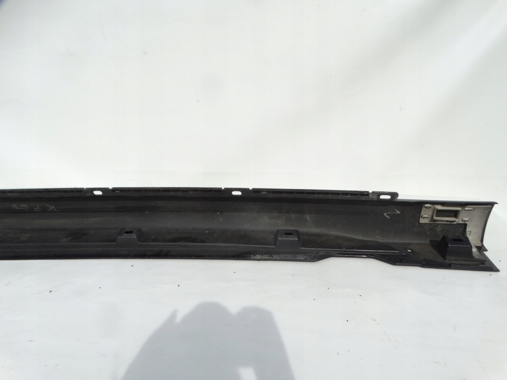 Накладка  накладка порога  правая левая 13187549 / 13187550 opel vectra gts Киев