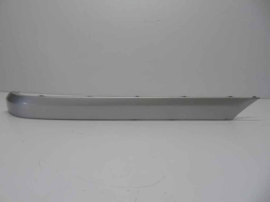 фото №1, Молдинг бампера правый задняя mercedes w203 c-klasa