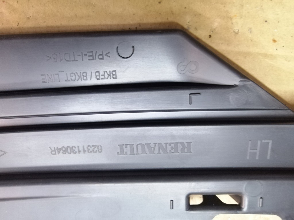 фото №3, Кронштейн решетка megane iv левая nowe оригинал