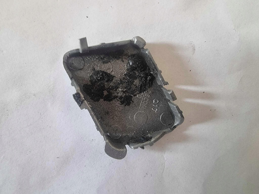 Mercedes slk w171 - заглушка фаркоп бампера перед Доставка