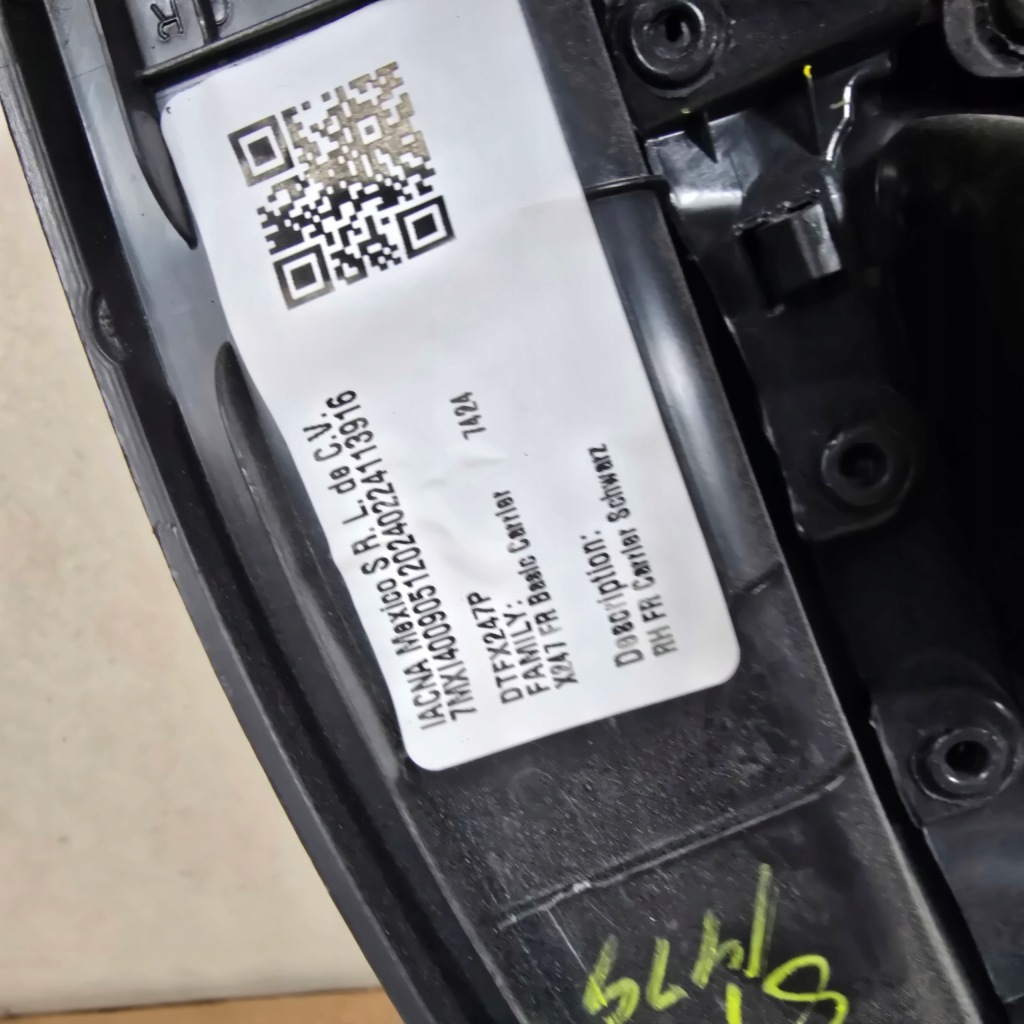 фото №16, Mercedes eqa w247 правый обшивка дверь перед передний