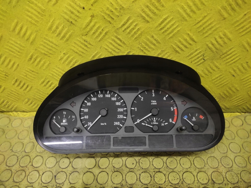 Купити Bmw e46 2.0 d лічильник 4117708