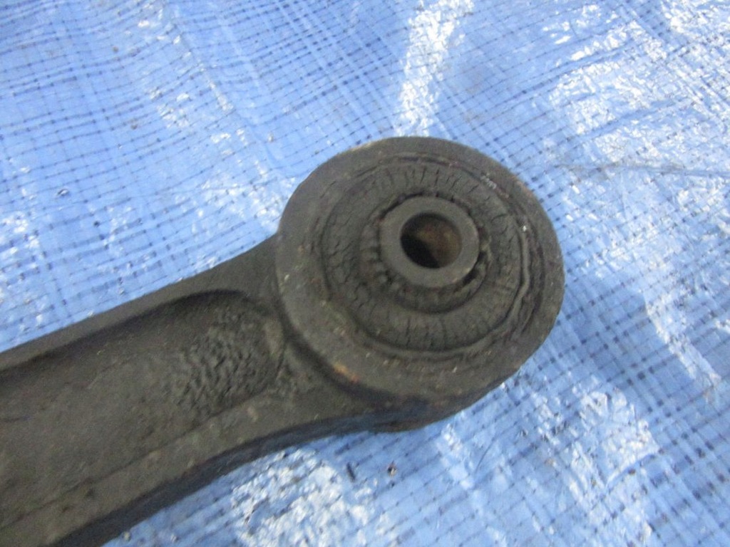 фото №5, Suzuki jimny 2003 рычаг задняя