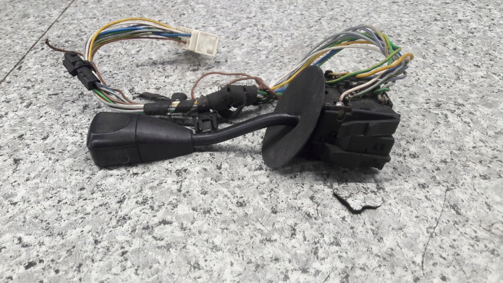 фото №1, Перемикач поворотники bmw e32