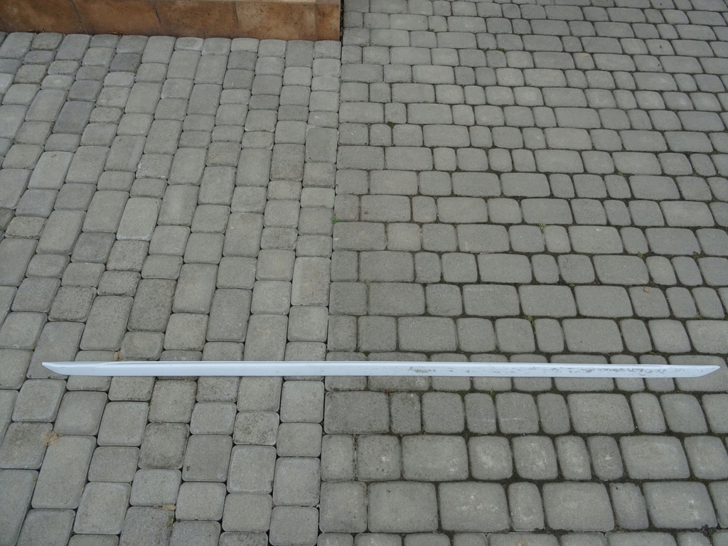 фото №1, Audi a4 b9 lift молдинг поріг права 8w0853932a