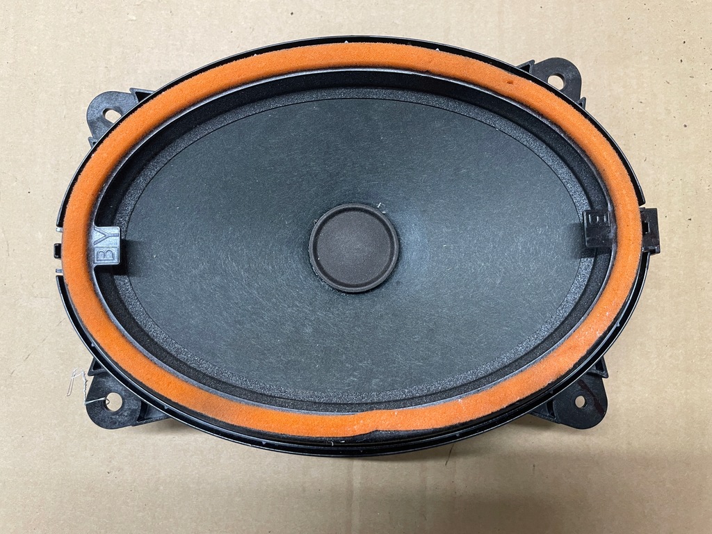 фото №1, Subaru forester v динамик дверь перед передний 86301al100