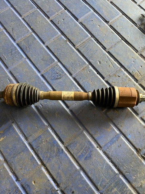 фото №1, Приводной вал левая renault captur автоматическая коробка передач 1,2 391010433r