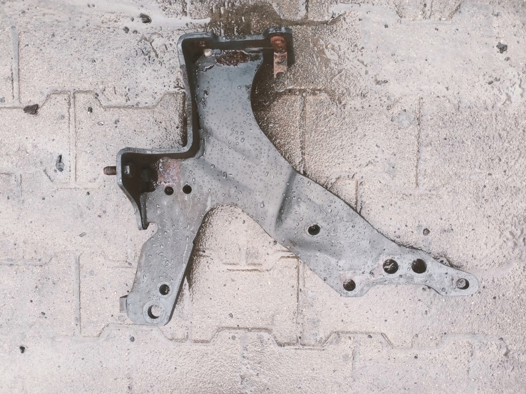 фото №1, Кронштейн бампера кронштейн scania 1802161