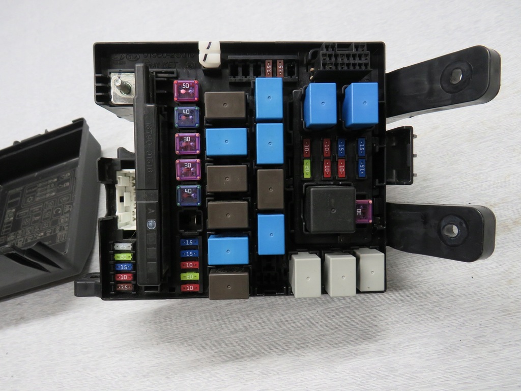 фото №5, Kia sportage iii 2.0 crdi коробка запобіжників