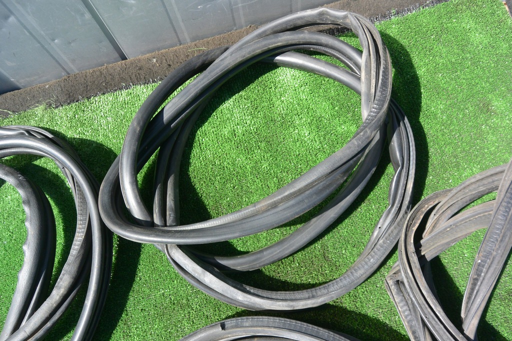 фото №7, Прокладка дверь крышки kpl nissan maxima a33 qx