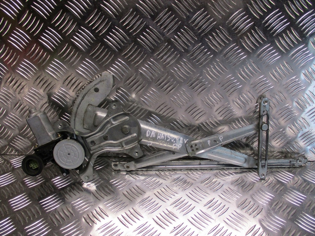 фото №1, Механизм стекло правый перед daihatsu yrv