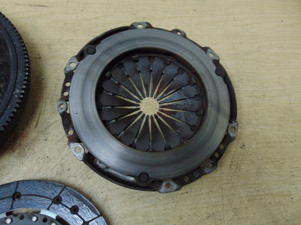 фото №13, Сцепление колесо жёсткий citroen jumpy ii 1.6 hdi 9639780480