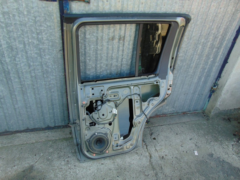 фото №16, Дверь правый задняя nissan pathfinder r51 демонтаж