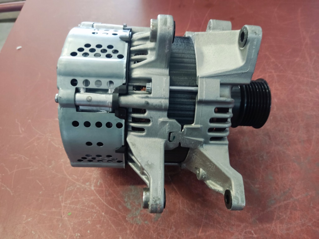 Генератор 48v mercedes-benz новий a2649000900 Доставка