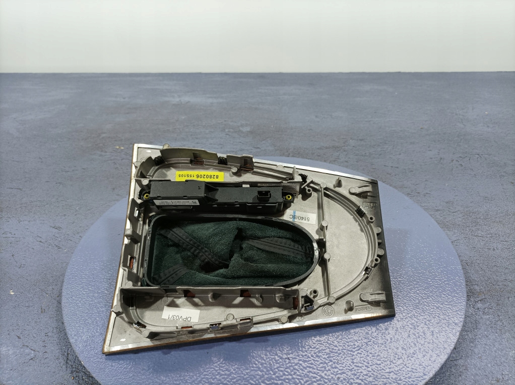 фото №6, Mercedes e w211 рамка чехол рычага переключения передач домкрата a2116802336