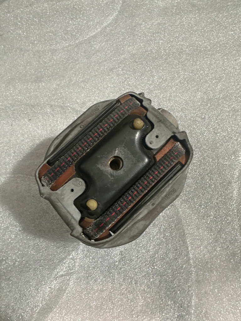 фото №1, Монтаж двигателя vag do audi r8 420199381aa.....