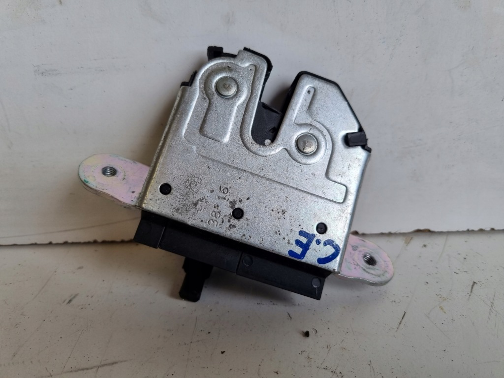 фото №1, Opel corsa e замок крышки багажника задняя 39021416 eu
