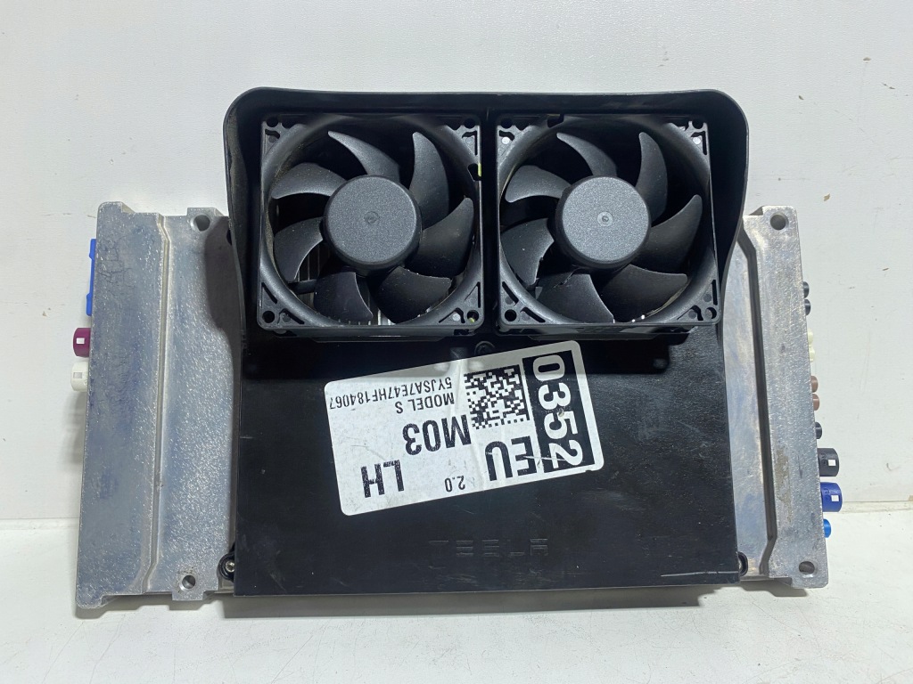 Купить Tesla model s модуль блок управления autopilot mcu 1078321-00-d #
