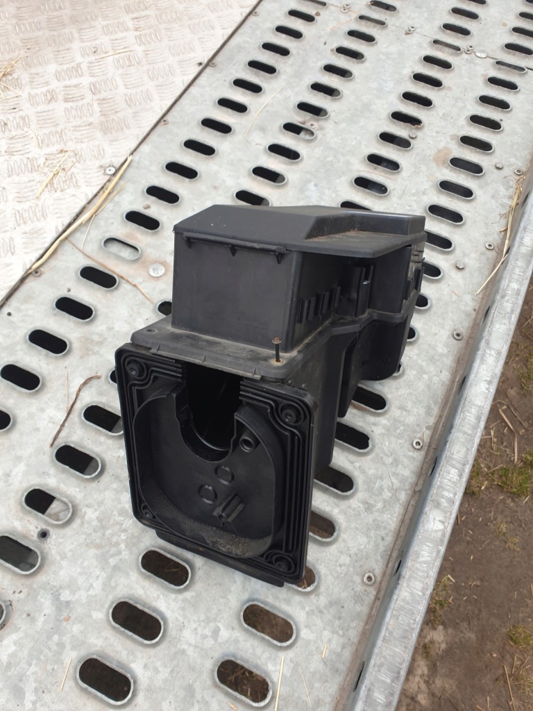 фото №1, Bmw e36 коробка предохранителей