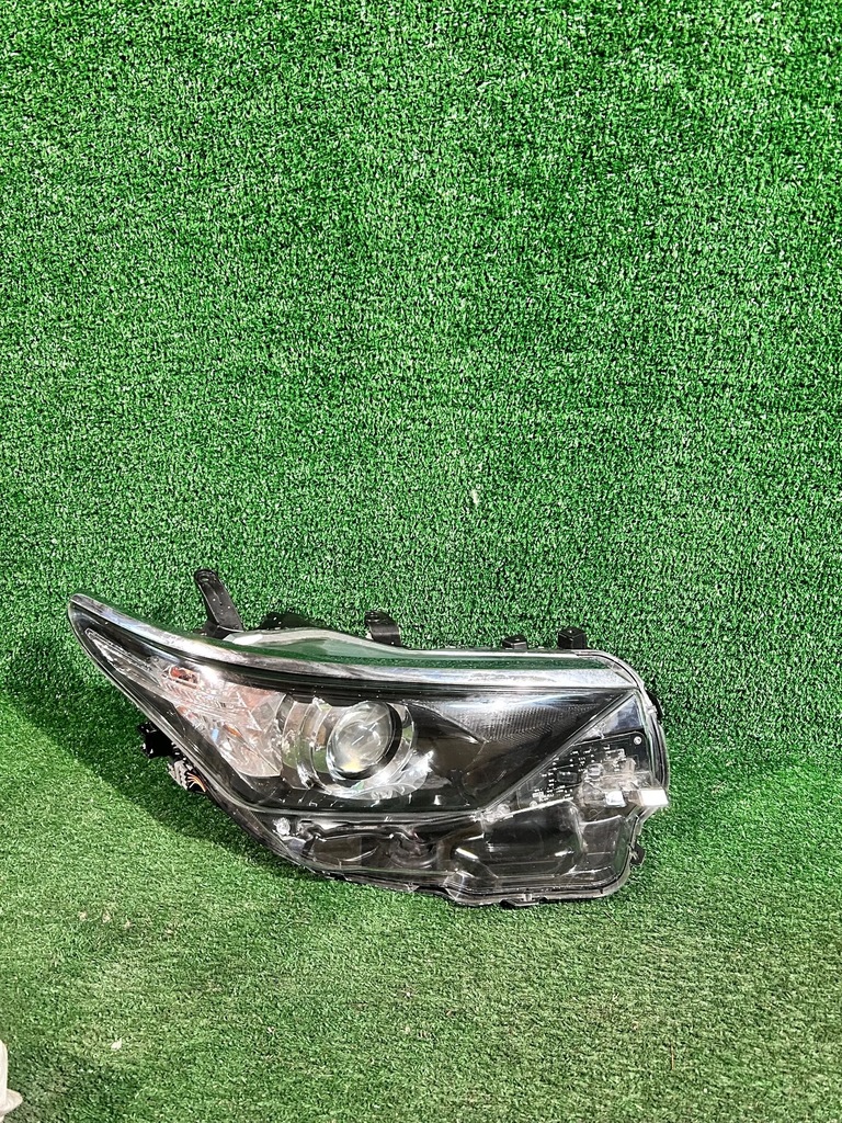 фото №1, Фара правий toyota auris ii lift