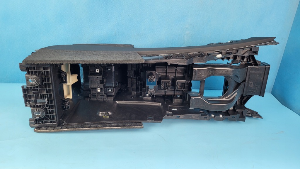 фото №14, Bmw x6 iii g06 20r туннель средний подлокотник 9495661 9399806