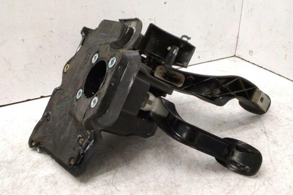 фото №9, Другое запчасти кузов alfa romeo gt 937_ 46755865 1.9l дизель 110kw 2005