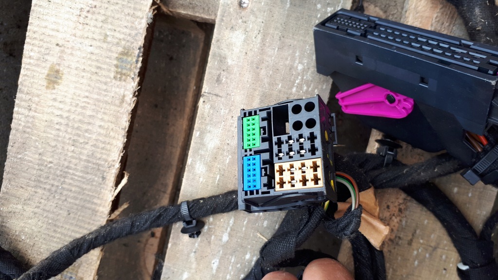 фото №10, S7 4g a7 жгут электропроводка усилителя bose a6 c7