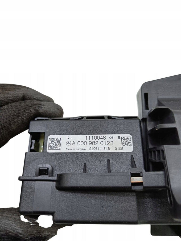 Купить Mercedes-benz ml w166 2014 коробка предохранителей