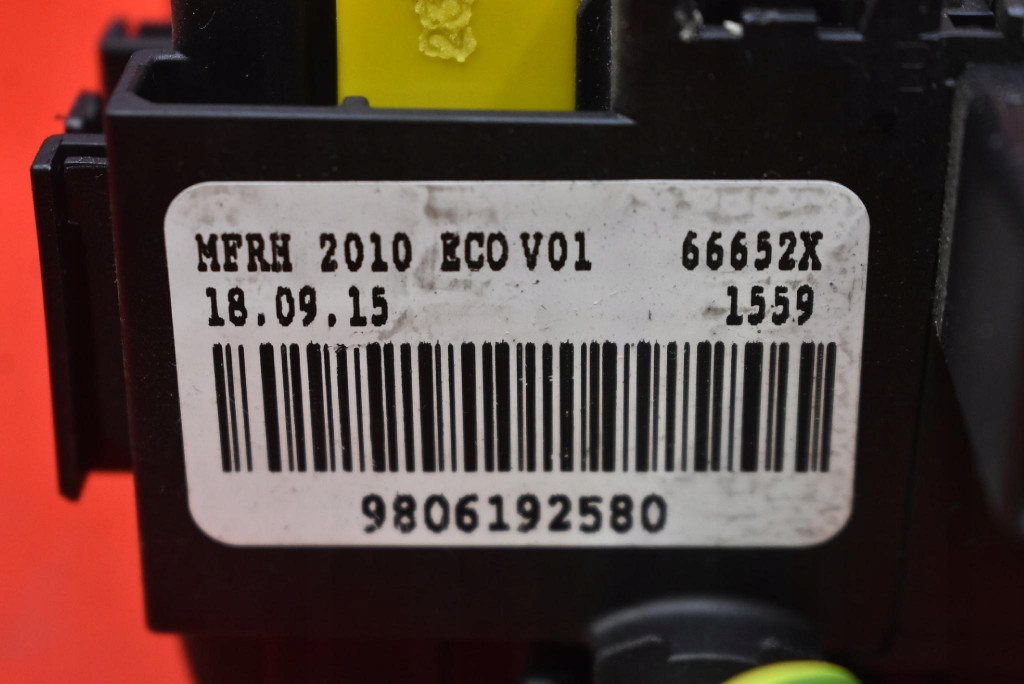 Коробка предохранителей 9806192580 peugeot 308 t9 1.6 bluehdi 120 km 13-17 с Разборки