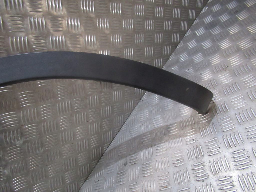 фото №10, Maserati levante молдинг крыла задняя правая левая 670040323 670040324