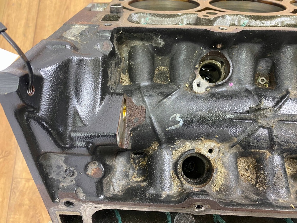 Купить Блок двигателя 5.7 hemi dodge challenger charger durango chrysler 2015+