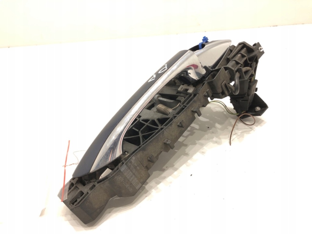 Ручка зовнішня праві перед mercedes w245 minivan 05-11 Доставка