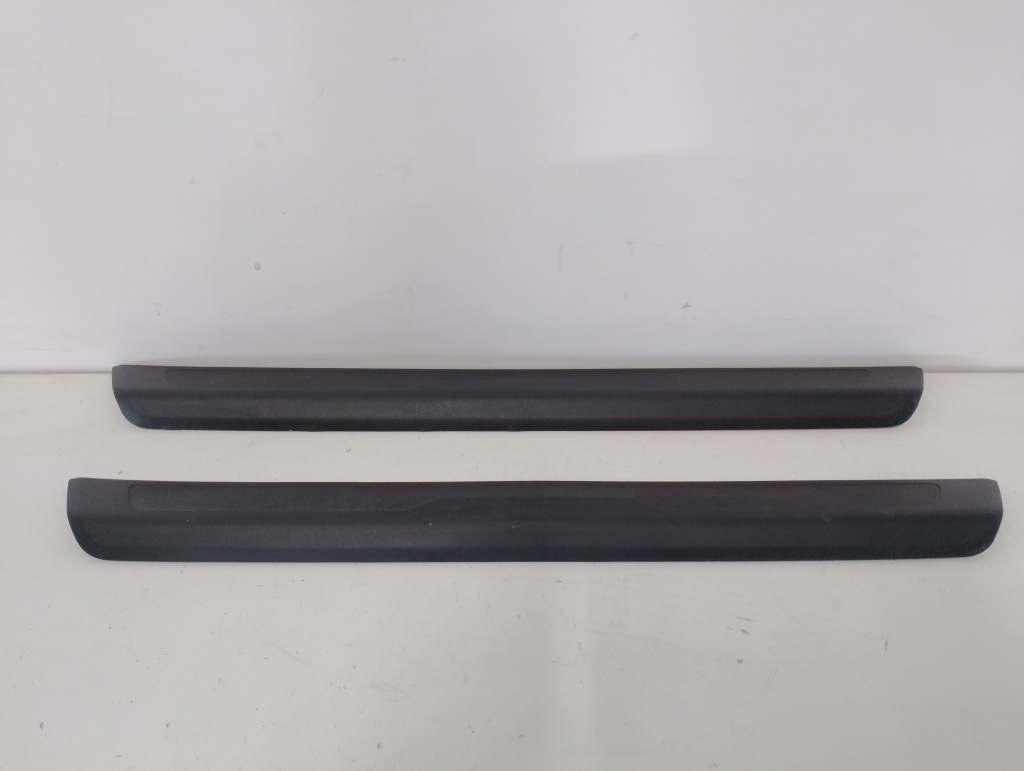 фото №1, 83a853373 молдинг порог audi q3 ii