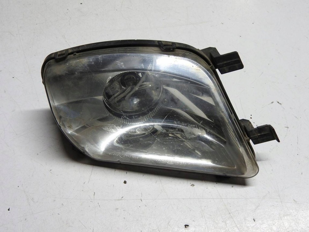 фото №1, Peugeot 308 t7 07-11 противотуманная фара левый 9680498680