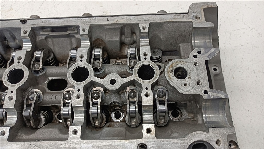 фото №8, Головка правая audi a6 c6 a8 d3 s5 rs5 rs4 4.2 fsi v8 bvj 079103374bn