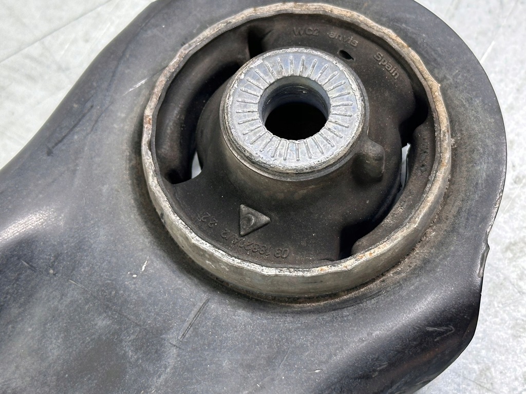 фото №6, Volkswagen passat b8 2016 перед правая нижний рычаг передний 3q0407152e